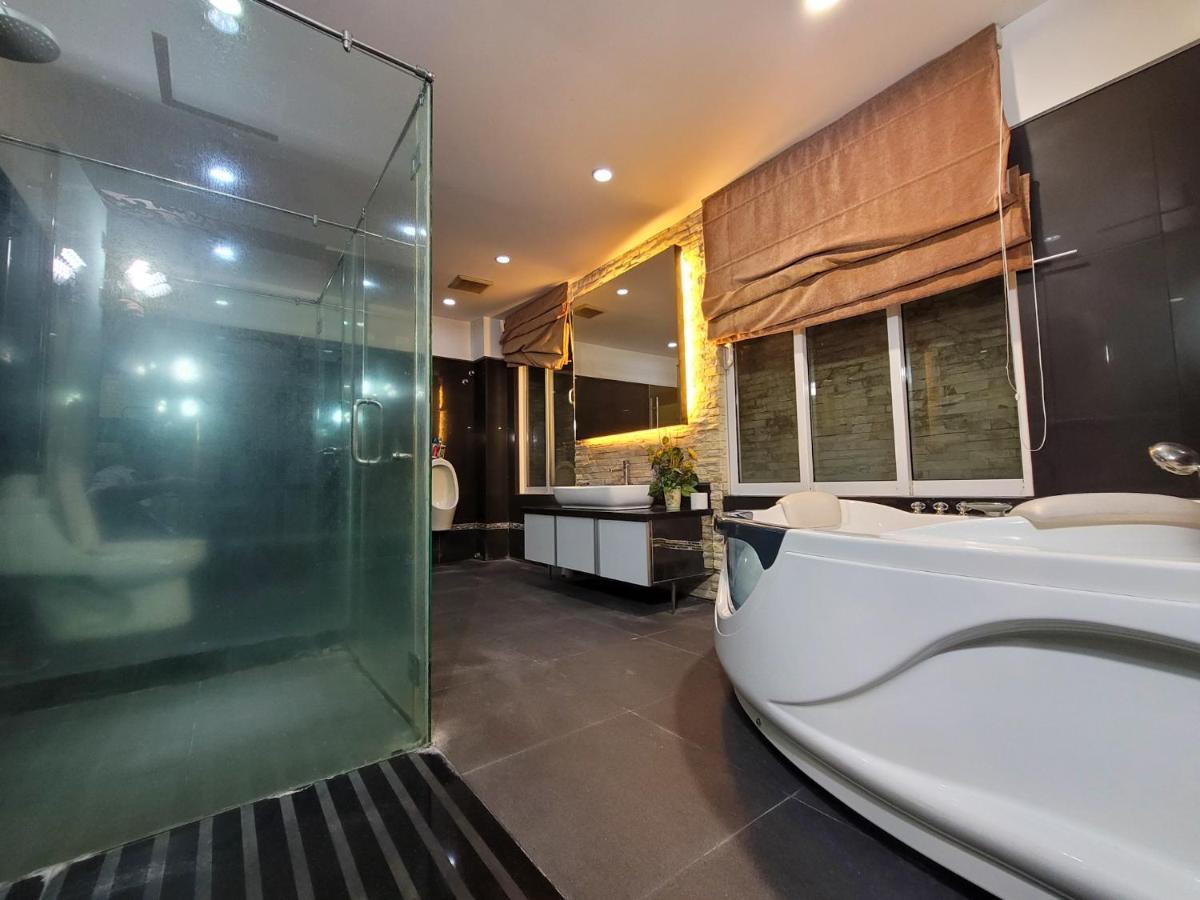 B1. The Big House With Pool @ Kl Cheras Midah Villa Kuala Lumpur